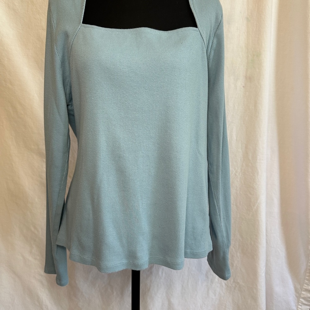 Elegant Soft Blue Women's Square Necklne Top